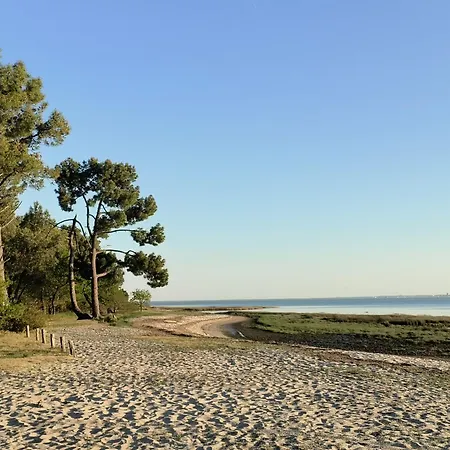 La Maison Des Rives De Saint Brice Tatil Evi Ares
