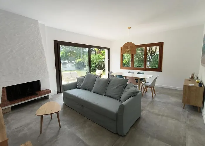 La Maison Des Rives De Saint Brice 度假居